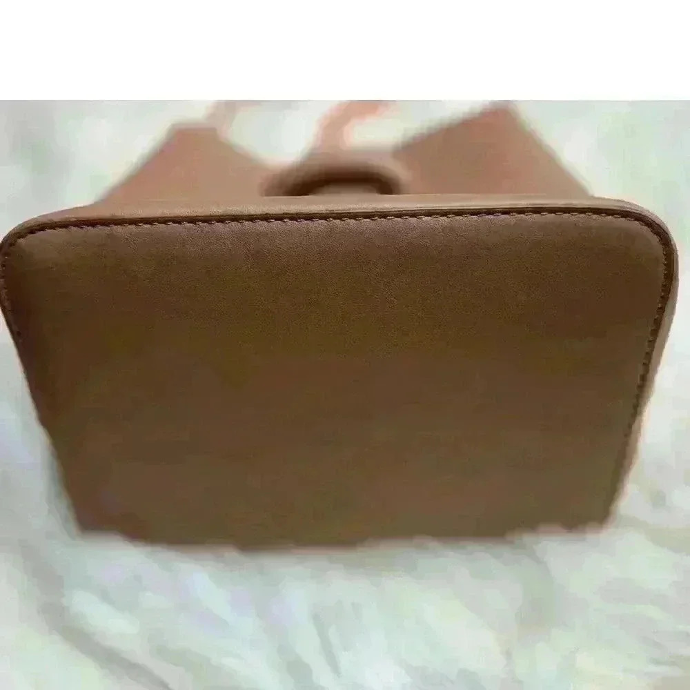 Fashionable Chain Handle Shoulder Bag Elegant Solid Color Leather Bucket Purse - Picture 10 of 16